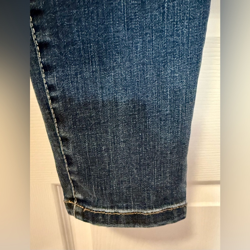 Aeropostale Size 6 Reg Skinny Jeggings Dark Wash Distressed Stretch - Picture 3 of 15